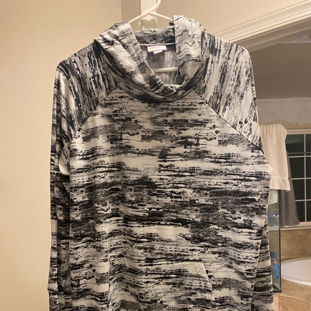 Lularoe Amber Hoodie